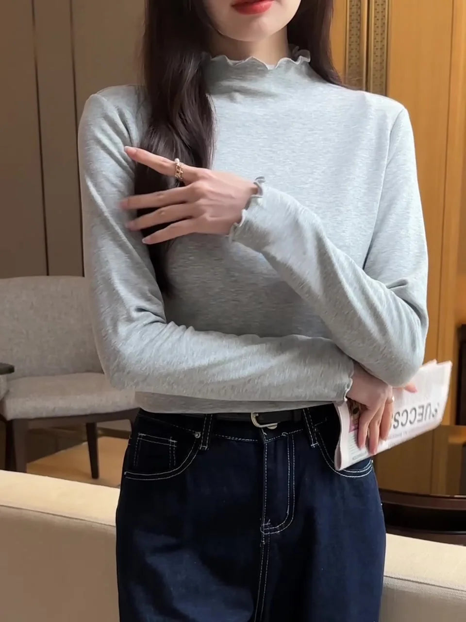 Slim Ruffle Breastfeeding Bottoming Top