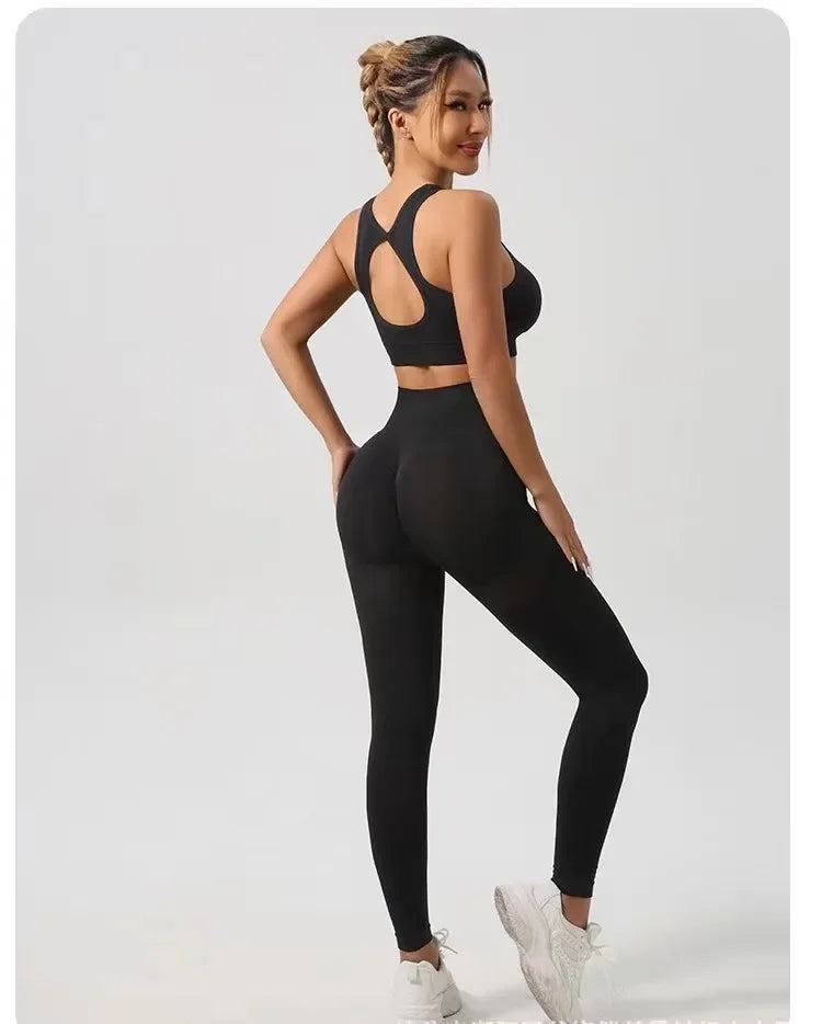 Seamless Yoga Sports Bra+ Hip Lifting Leggings Set