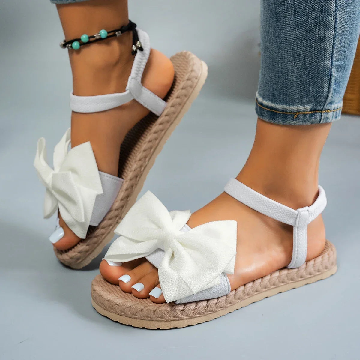 Lightweight Bow Tie Flat Slides