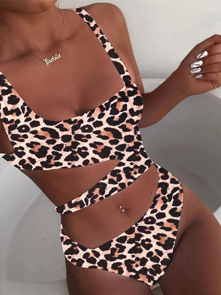 One-Piece Cut Out Push-Up Swimsuit